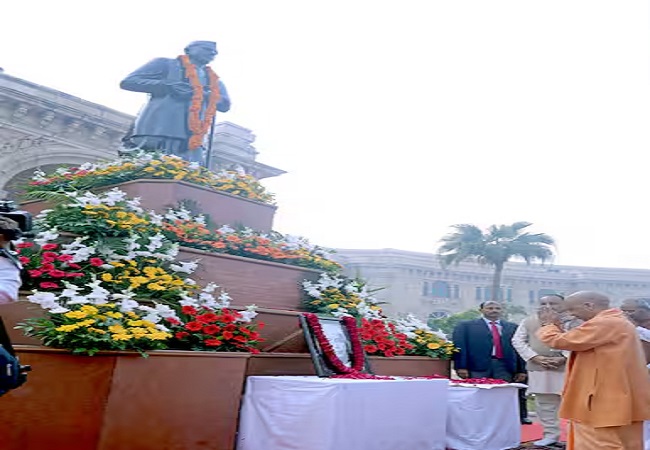 CM Yogi pays tribute to Chaudhary Charan Singh on his 123rd birth anniversary