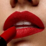 लिपस्टिक के बिना अधूरा होता है मेकअप, लगाने से पहले जान लें ये नुकसान