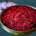 चुटकी भर केसर के होते हैं जादुई फायदे