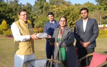 DRM, Moradabad Vinita Srivastava met CM Dhami.