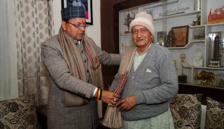 CM Dhami congratulated Bhagat Singh Koshyari on Padma Bhushan selection.