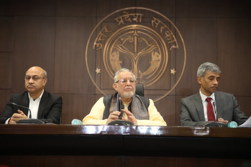 दावोस में टीम योगी की बड़ी उपलब्धि, मिले लगभग 3 लाख करोड़ के निवेश प्रस्ताव