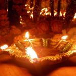 दीपक के ये उपाय चमका देंगे आपकी किस्मत, होगी धन की बरसात