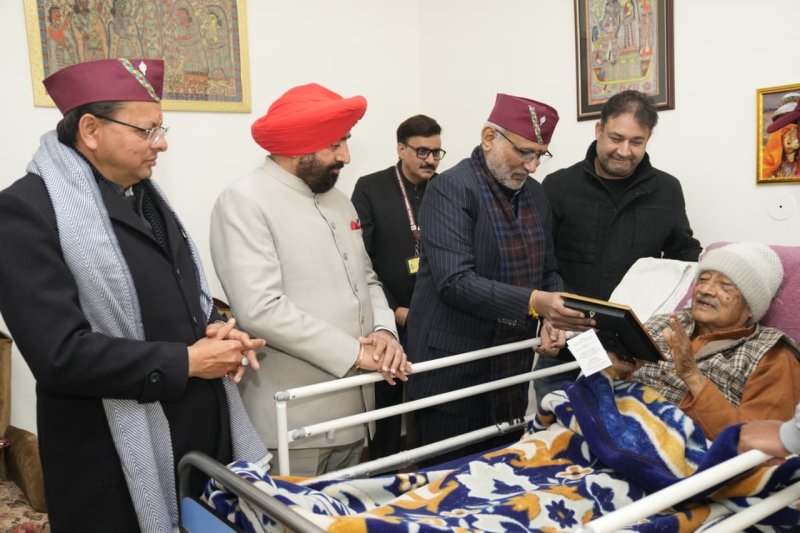 उपराष्ट्रपति ने पूर्व सीएम बी. सी. खंडूरी से की मुलाकात, स्वास्थ्य की ली जानकारी