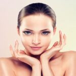 दादी मां के नुस्खों से पाएं ग्लोइंग त्वचा