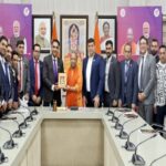 Delegation of Canadian Hindu Chambers of Commerce meets CM Yogi