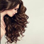 घर पर ही करें बालों को कर्ल, बचेगा पार्लर का खर्चा