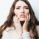 स्किन ड्राइनेस की समस्या से है परेशान , इस तरह करें देखभाल