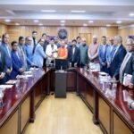 CM Yogi holds a special meeting with entrepreneurs.