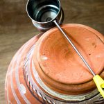 इन स्थानों पर भूलकर भी न रखें पानी, बन सकते हैं भुखमरी के हालात