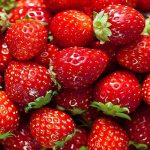 त्वचा को जवां बनाए रखने में मदद करेगी स्ट्रॉबेरी