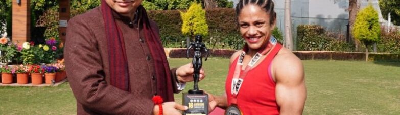 CM Dhami honored bodybuilder Pratibha Thapliyal