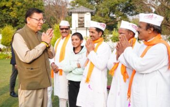 Holiyas wished CM Dhami a Happy Holi