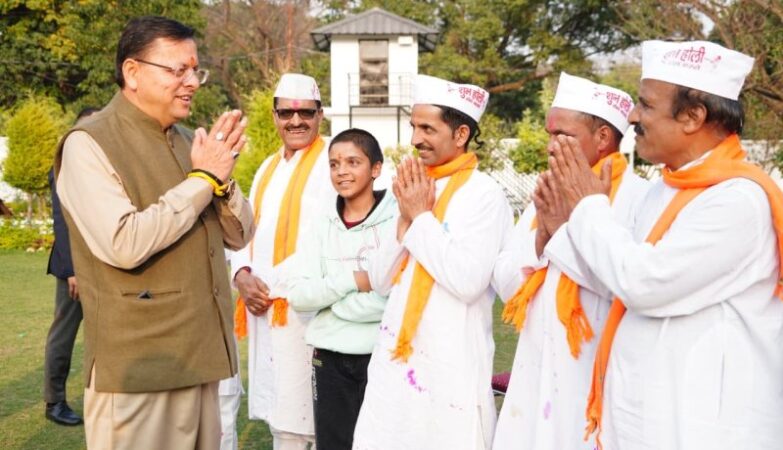 Holiyas wished CM Dhami a Happy Holi