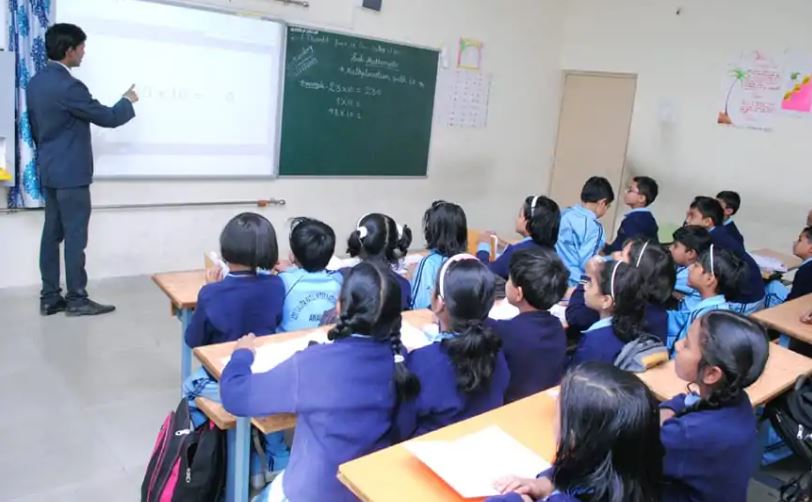 सरकारी स्कूलों में डिजिटल शिक्षा को बढ़ावा, 168 विद्यालयों में लगेंगे स्मार्ट टीवी