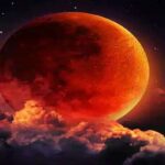 चंद्र ग्रहण के बाद करें घर और मंदिर को शुद्ध, जान लें विधि