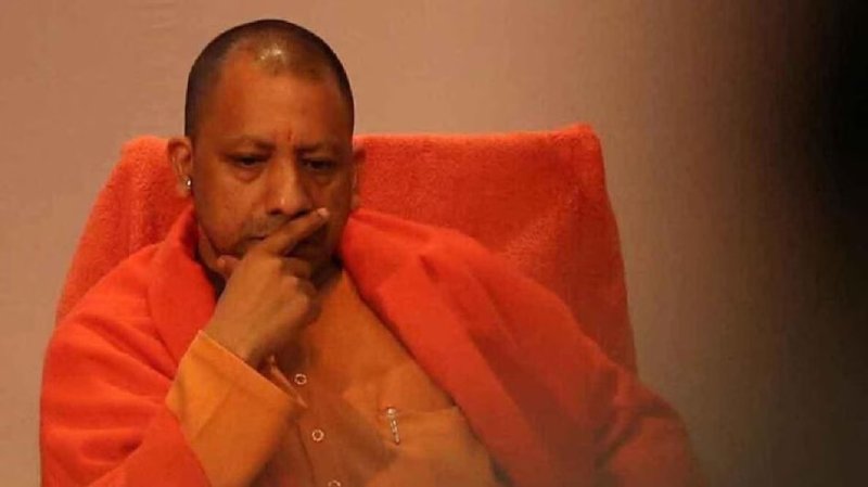 प्रयागराज हादसे पर CM योगी का संज्ञान, मृतकों के परिजनों को 2-2 लाख की सहायता