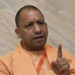 कांग्रेस और सपा जन्मजात महिला विरोधी, गिरगिट की तरह बदलते हैं रंग: सीएम योगी