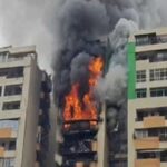 गाजियाबाद की गौर ग्रीन सोसाइटी में लगी भीषण आग, धुएं ने ढका इलाका