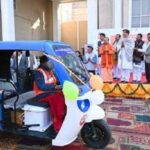 women e-rickshaw pilots
