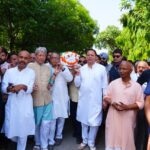 पूर्व मुख्यमंत्री खंडूड़ी को अंतिम विदाई देने उमड़ा जनसैलाब, उपराष्ट्रपति, राज्यपाल व मुख्यमंत्री ने दी श्रद्धांजलि