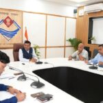 ग्लेशियर झीलों की प्रभावी निगरानी जरूरी : मुख्य सचिव