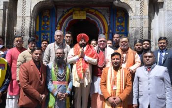 Governor Gurmeet Singh reached Kedarnath Dham