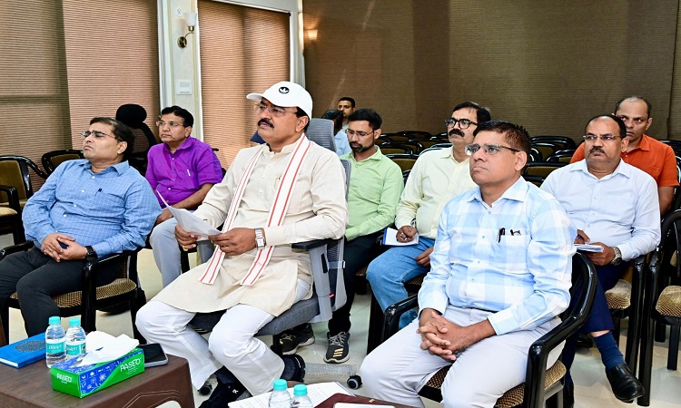 भ्रष्टाचार पर जीरो टॉलरेंस: पैसों के दुरुपयोग पर होगी सख्ती दण्डात्मक कार्यवाही: केशव प्रसाद