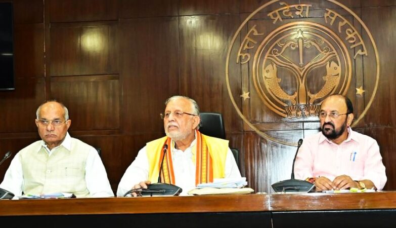 Yogi Cabinet