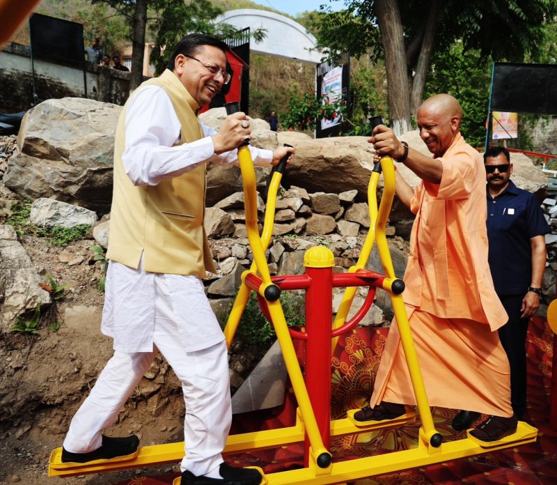 यमकेश्वर में योगी-धामी की साझा हुंकार, विकास और आध्यात्मिक चेतना का दिया संदेश