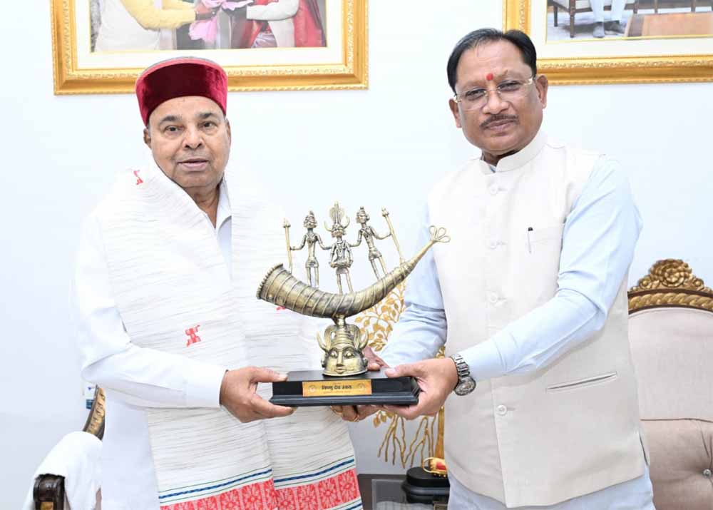 मुख्यमंत्री साय से कर्नाटक के राज्यपाल थावरचंद गहलोत ने की सौजन्य भेंट