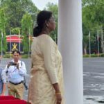वीरता और विवेक को जीवन का मार्गदर्शक बनाएं युवा अधिकारीः राष्ट्रपति