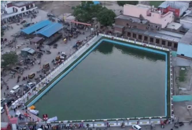 सीएम योगी के नेतृत्व में चला सबसे बड़ा जल संरक्षण अभियान, देश के 27% अमृत सरोवर यूपी में