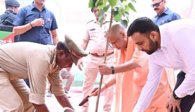 CM Yogi